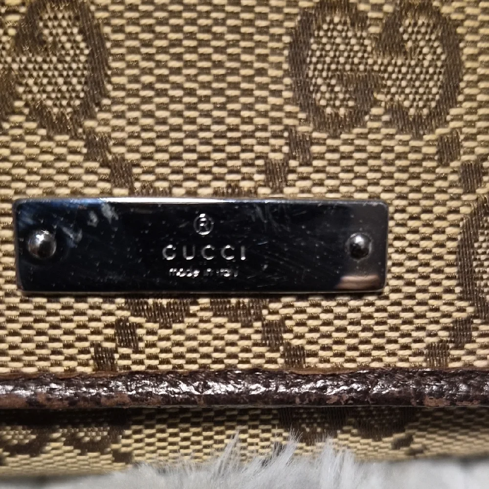 Gucci Beige and Brown Patterned Wallet - Picture 2 of 10